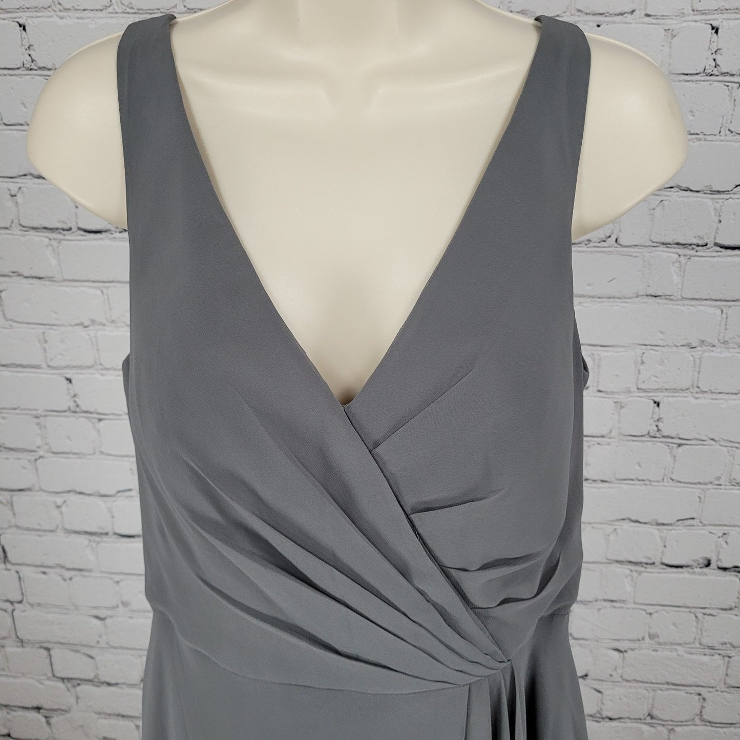 Azazie Grey Chiffon Pleated Padded Bust Sleeveless Bridesmaid Dress Gown Size C