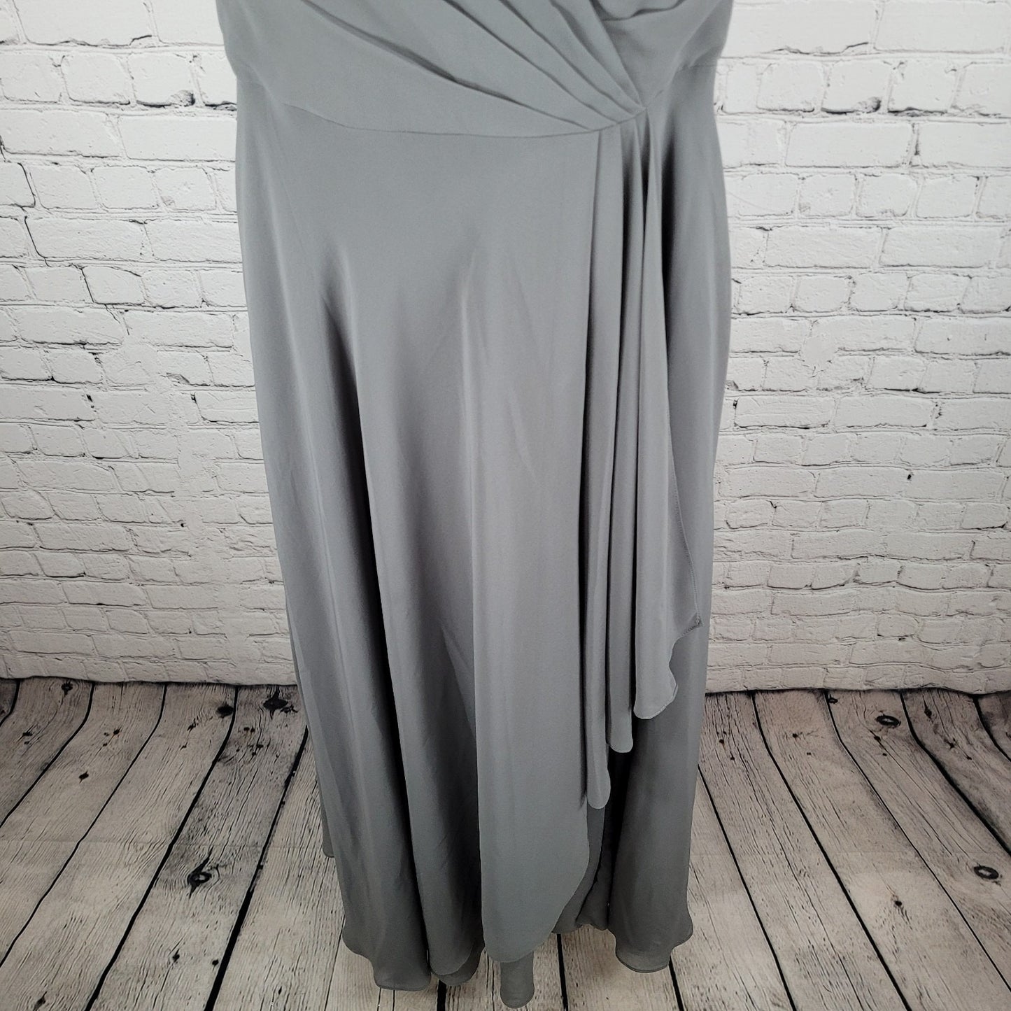 Azazie Grey Chiffon Pleated Padded Bust Sleeveless Bridesmaid Dress Gown Size C