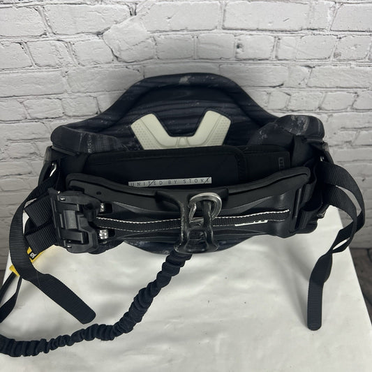 Ion Black Apex Curv 13 Select Slingshot Waist Hard Shell Harness 52 L (32-35 In)