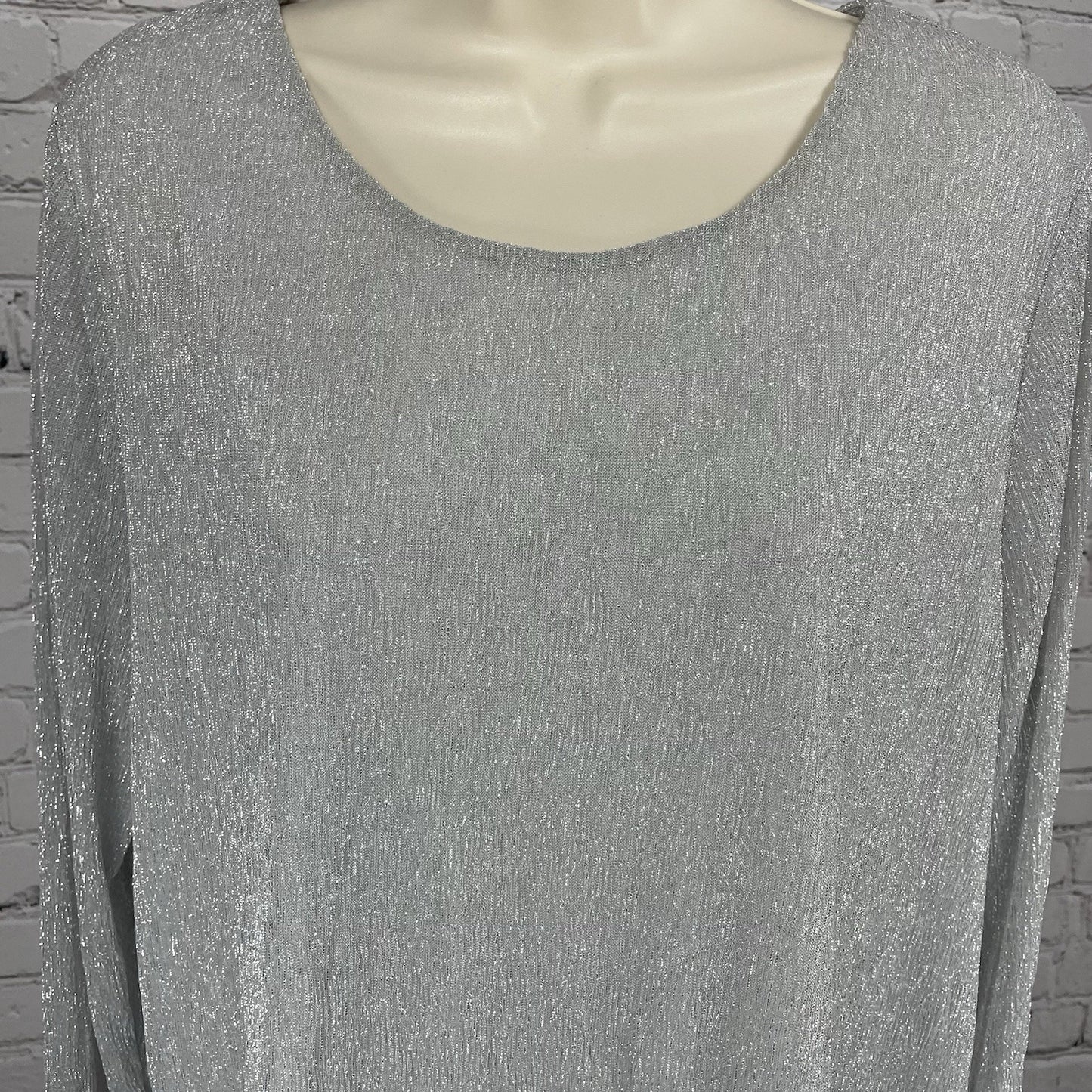 Chico’s Grey Metallic Shimmer Lightweight Lined Blouse Top Size 2 (US 12)