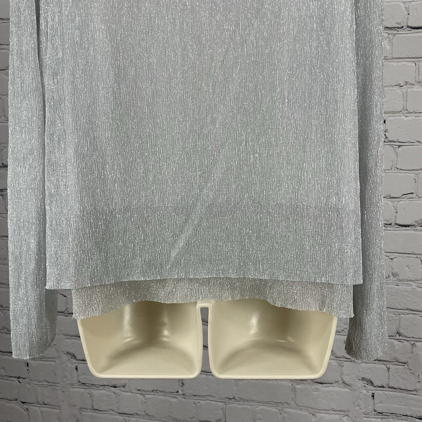 Chico’s Grey Metallic Shimmer Lightweight Lined Blouse Top Size 2 (US 12)