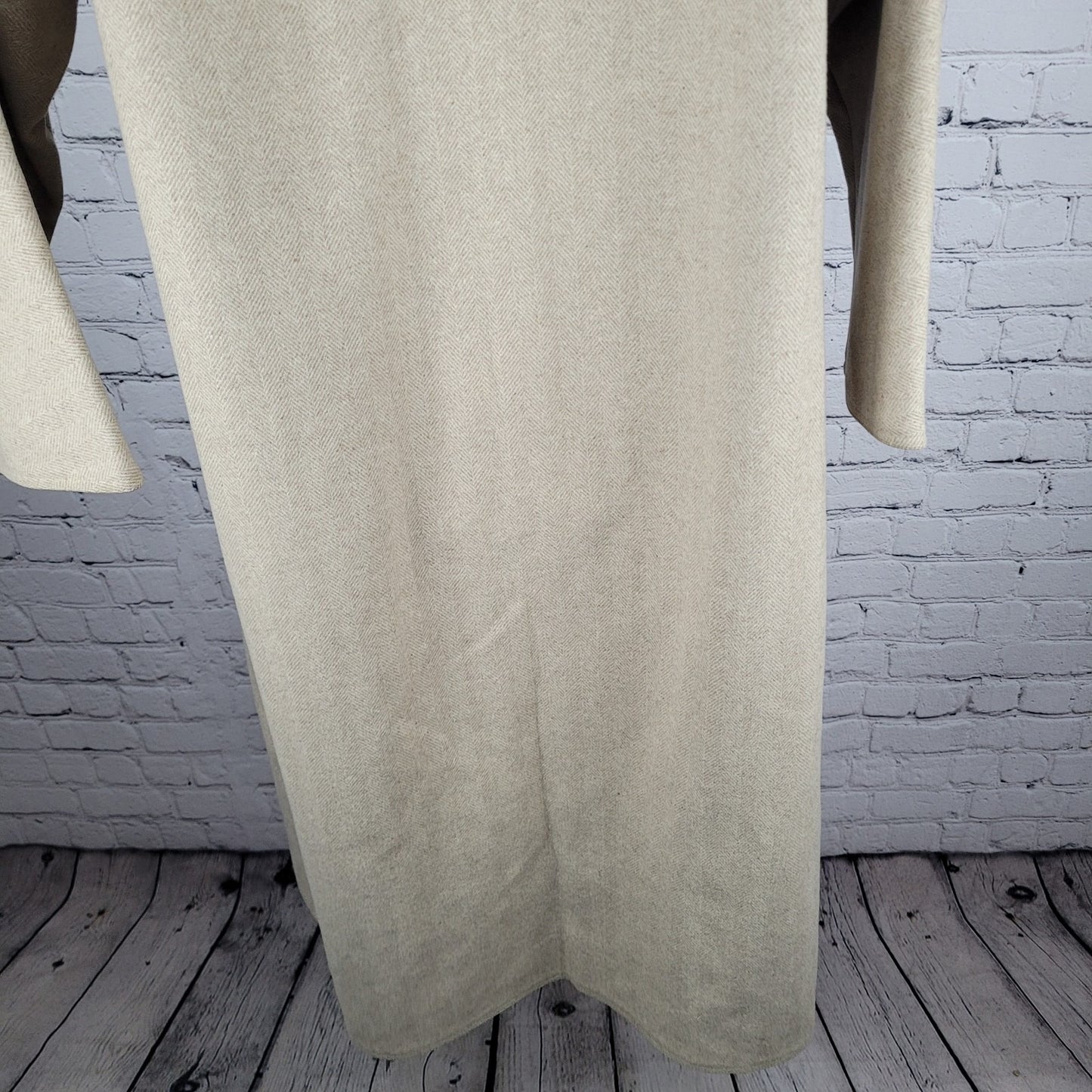 VTG Geoffrey Beene Gallant Neiman Marcus Tan Herringbone Button Unlined Coat 10