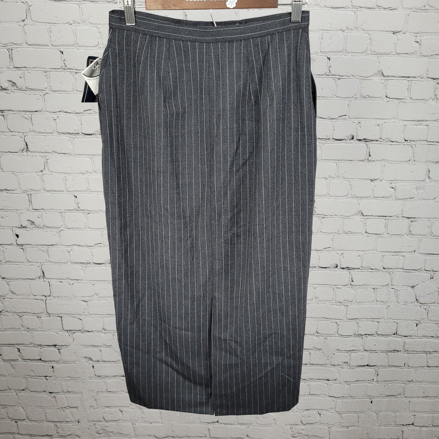 VTG NWT Laura Scott Gunmetal Grey Wool Blend Pinstriped Lined Skirt Size 6P