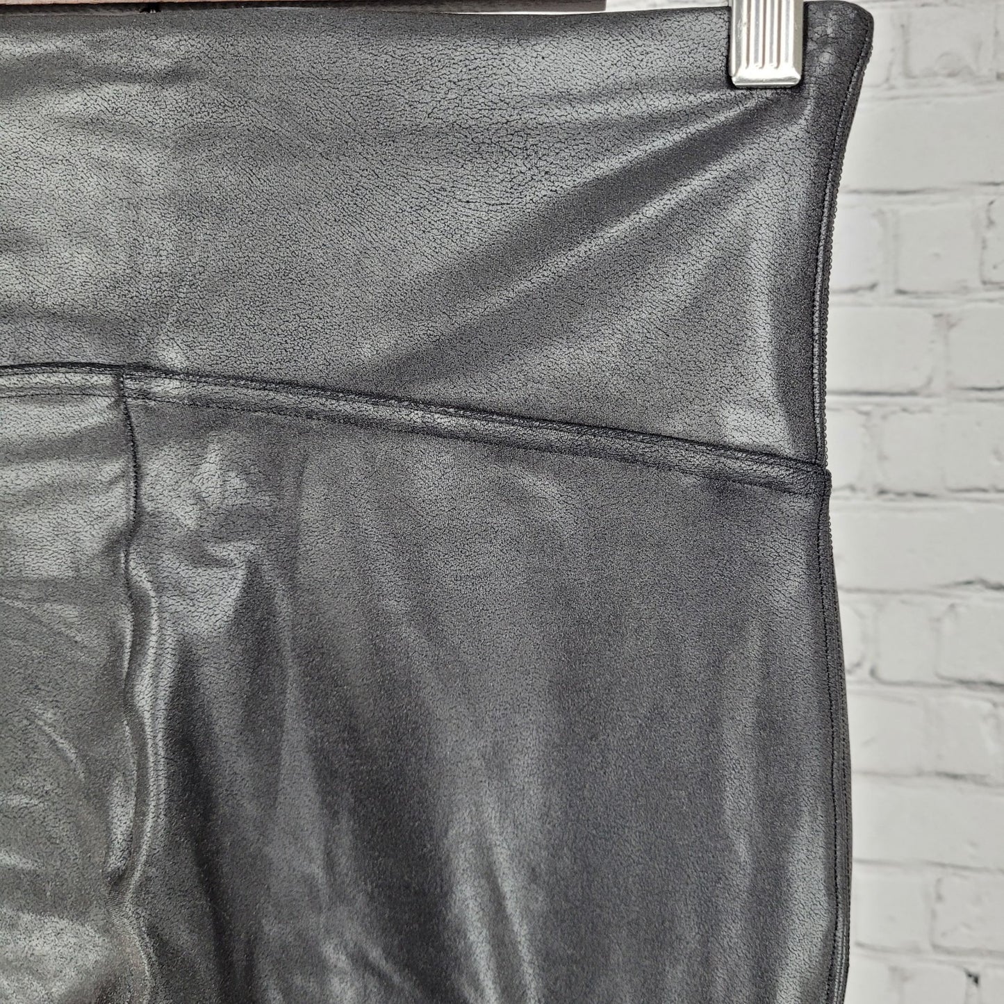 Spanx Black Faux Leather Stretch Slimming Shaping Leggings Size Large L