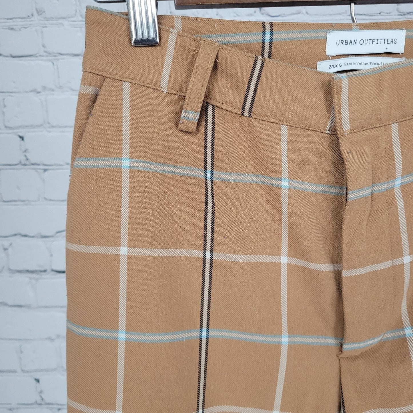 Urban Outfitters Tan Plaid Check Mid Rise Flare Vintage Modern Pants 2 (25x31.5)