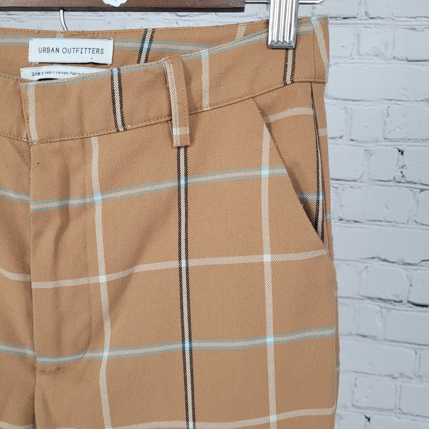 Urban Outfitters Tan Plaid Check Mid Rise Flare Vintage Modern Pants 2 (25x31.5)