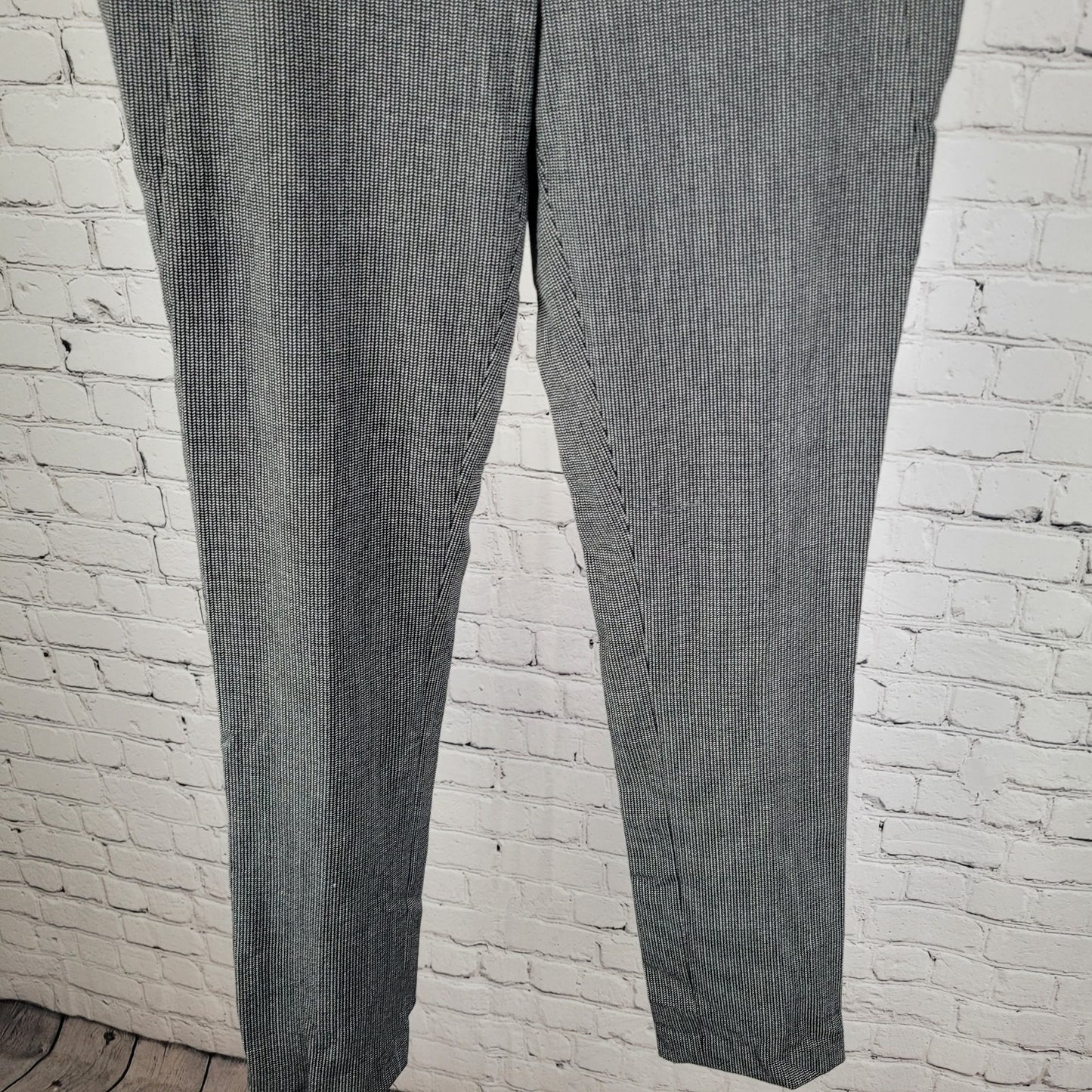 NWT Amanda + Chelsea Black Contemporary Fit Low Rise Stretch Pants 4 (31x30)