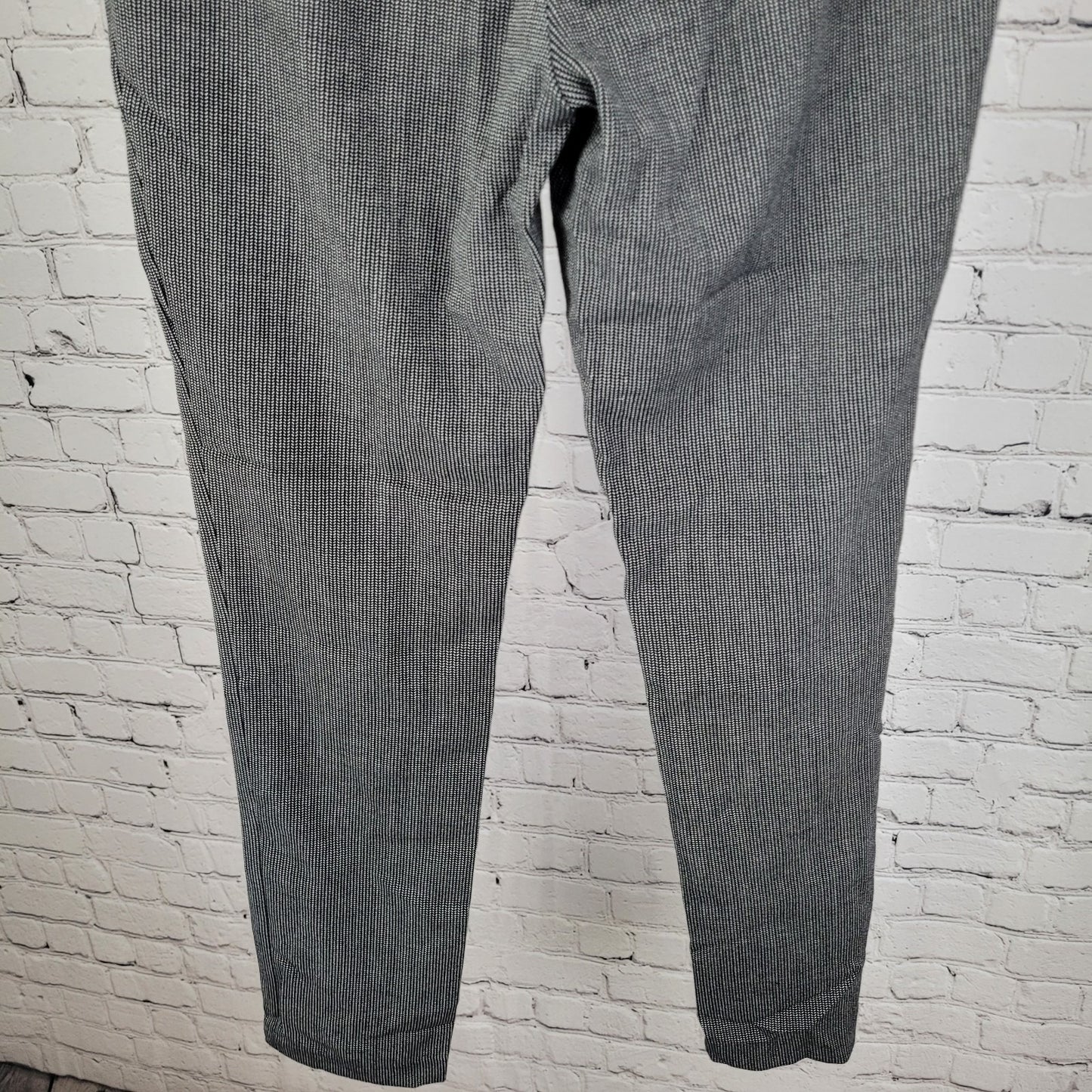 NWT Amanda + Chelsea Black Contemporary Fit Low Rise Stretch Pants 4 (31x30)