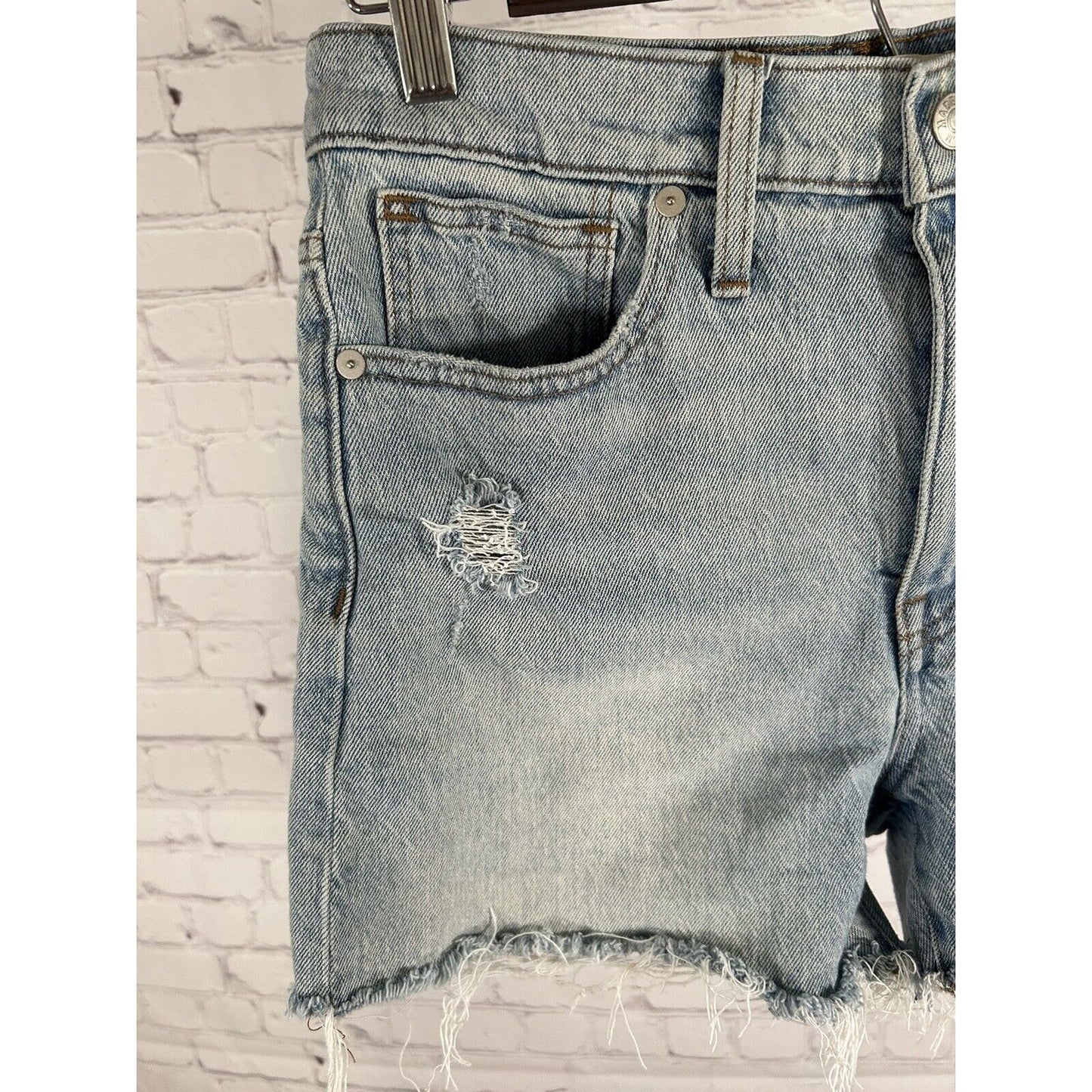 Madewell Light Wash Denim Distressed High Rise Shorts Women’s (27 x 3.5)