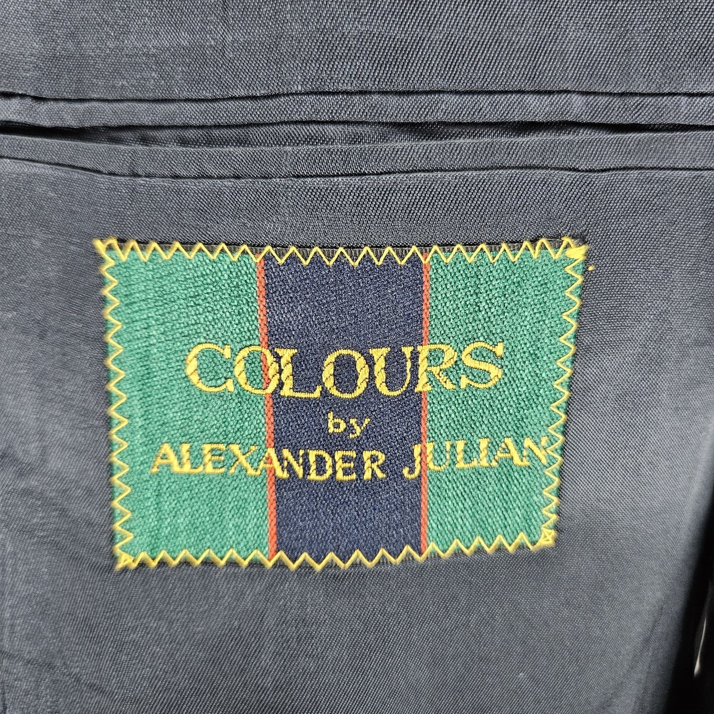 VTG Colours By Alexander Julian Navy Pinstriped Suit 2 Button Notch USA 40 33x32