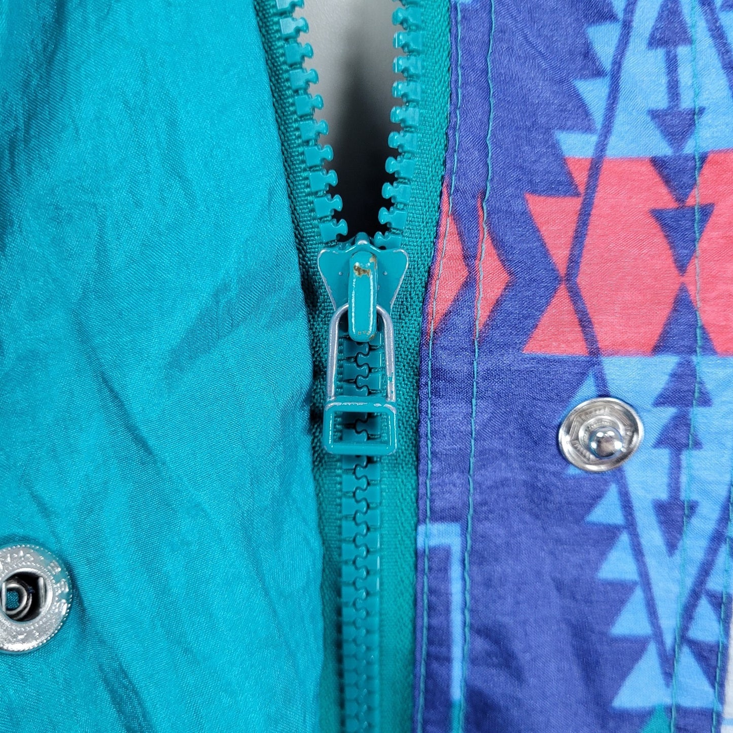 VTG Andy Johns Sport Mulitcolor Aztec Lightweight Windbreaker Jacket Size XL