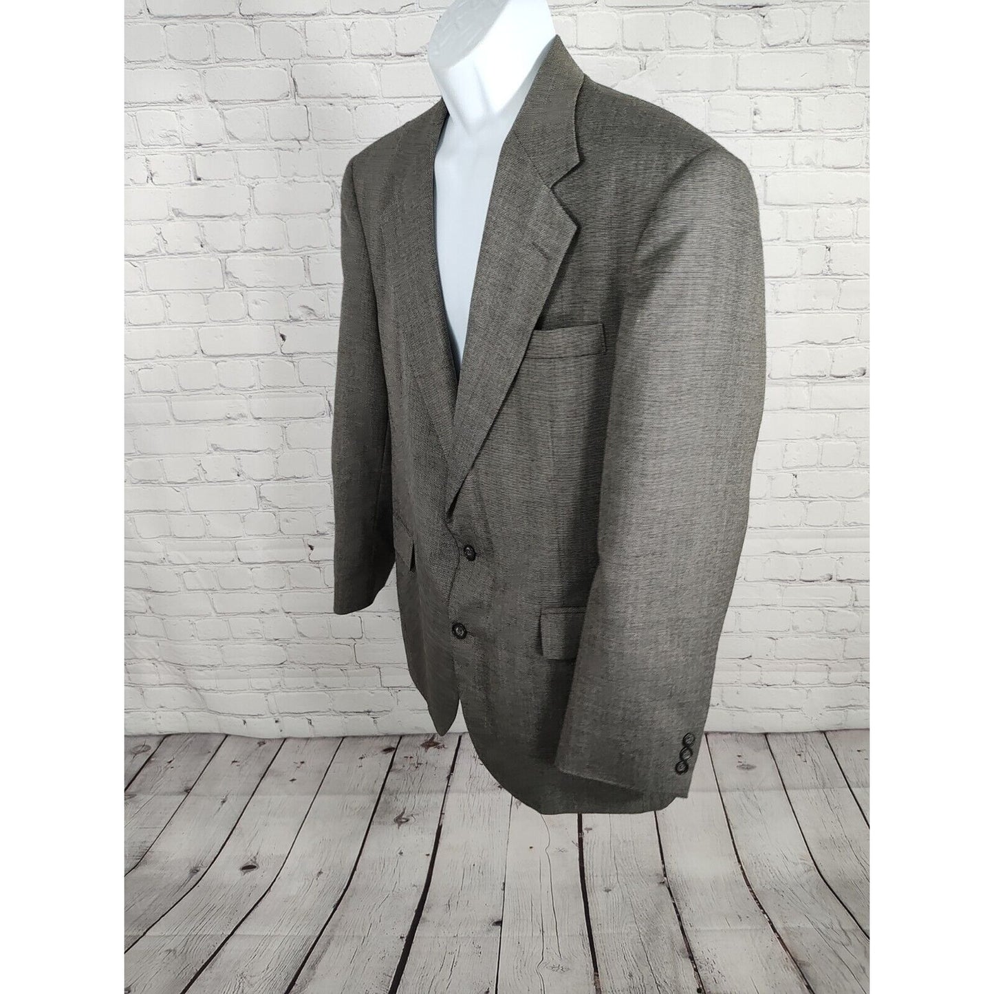 Haggar Clothing Co Gray Single Breasted Two Button Blazer USA Men’s Size 42