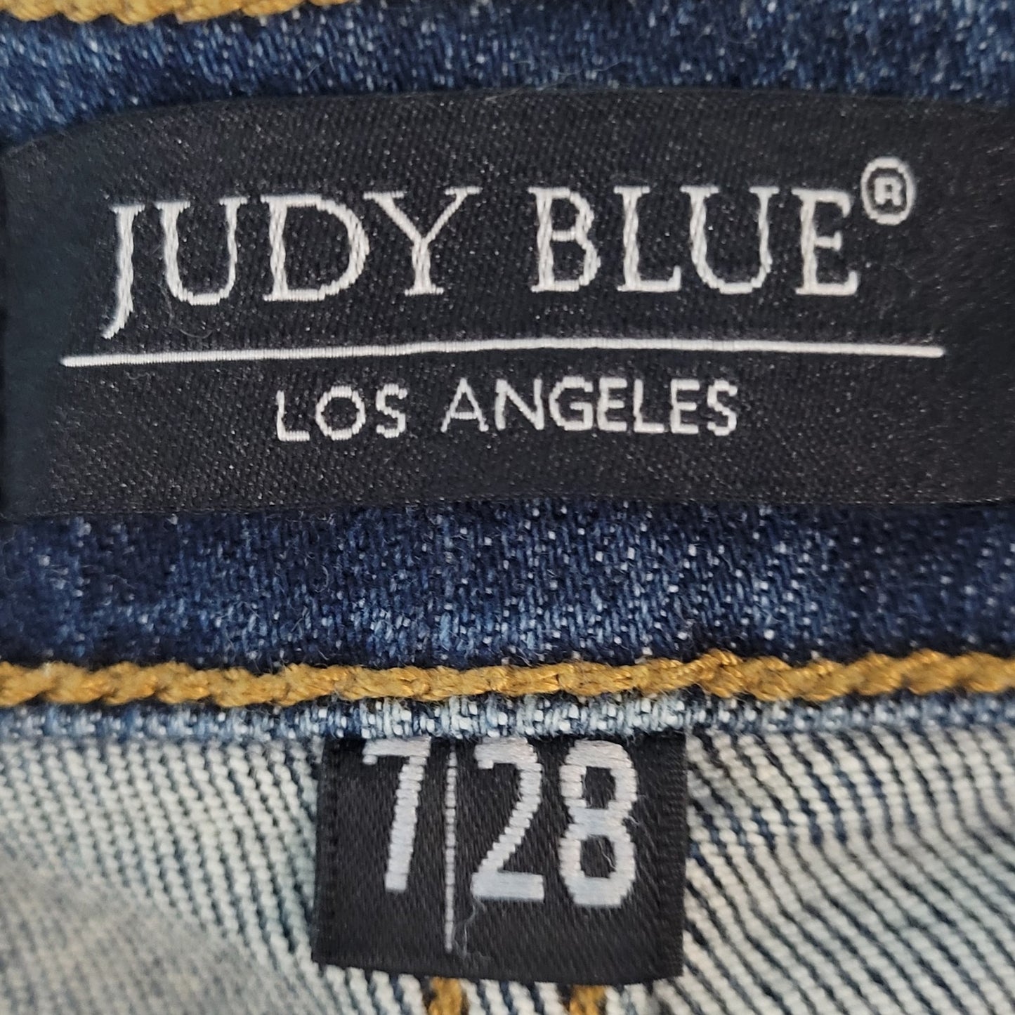 Judy Blue Denim Boyfriend Fit Mid Rise Distressed Jeans Size 7/28 (29x30)