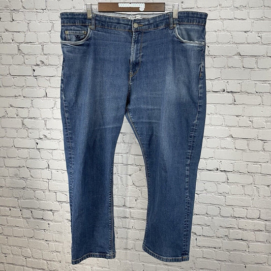 Peter Millar Blue Medium Wash Jeans Tapered Leg Cropped Size 42 (42x24.5)